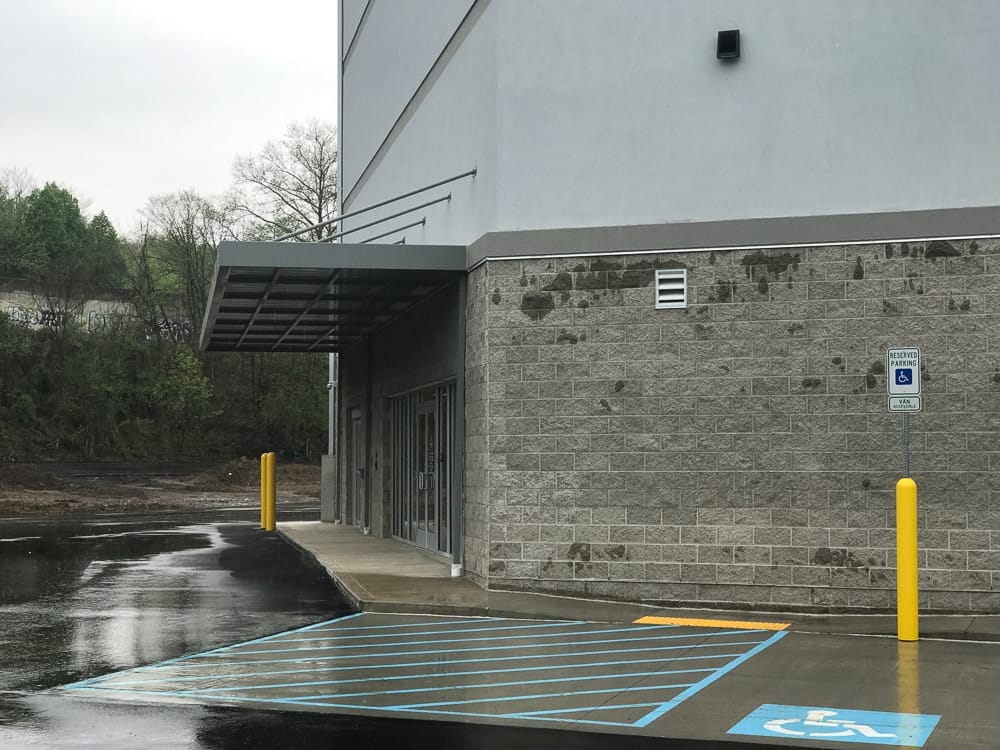 CubeSmart Pittsburgh, Pennsylvania Awnex Architectural Branding Elements